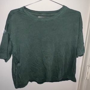 Cropped green aerie tshirt
